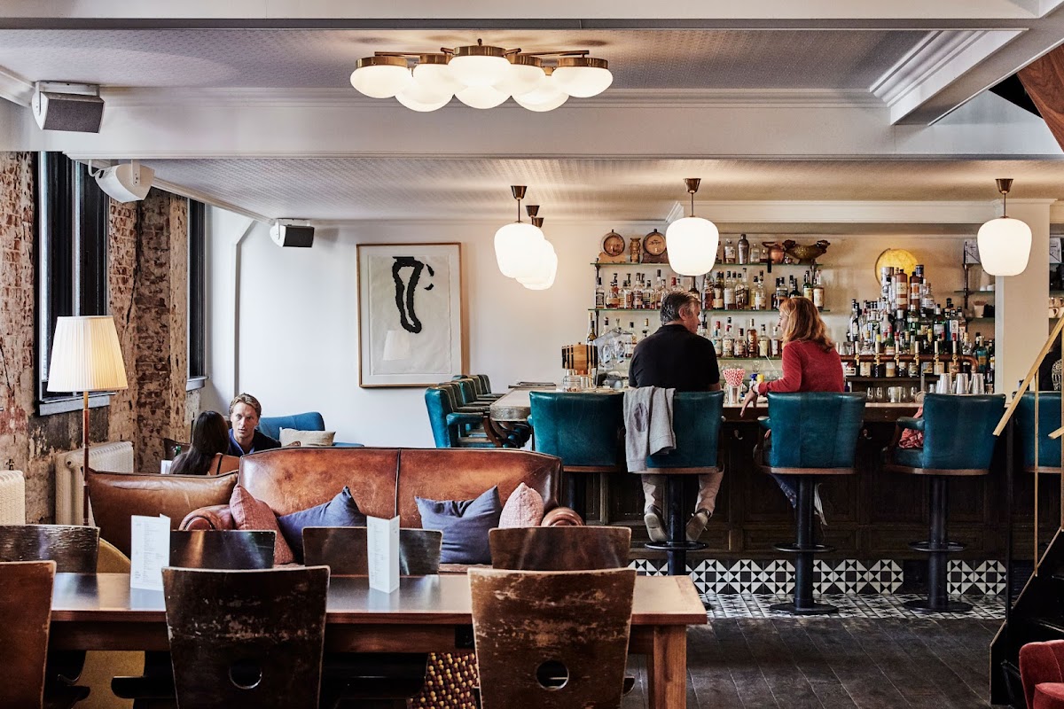 Lotti's Restaurant & Bar